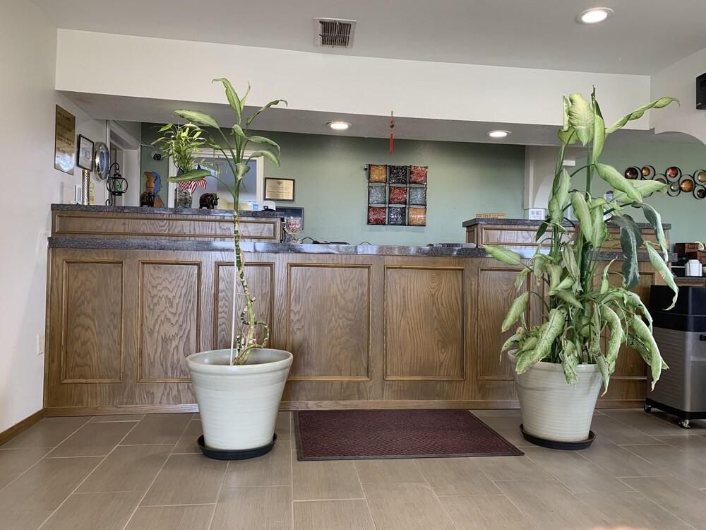Knights Inn - Slaton Bagian luar foto