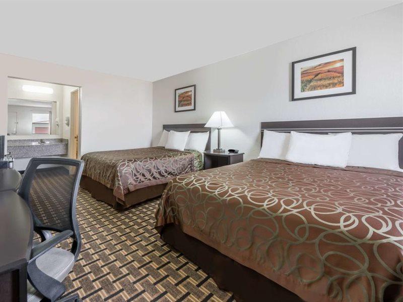 Knights Inn - Slaton Bagian luar foto